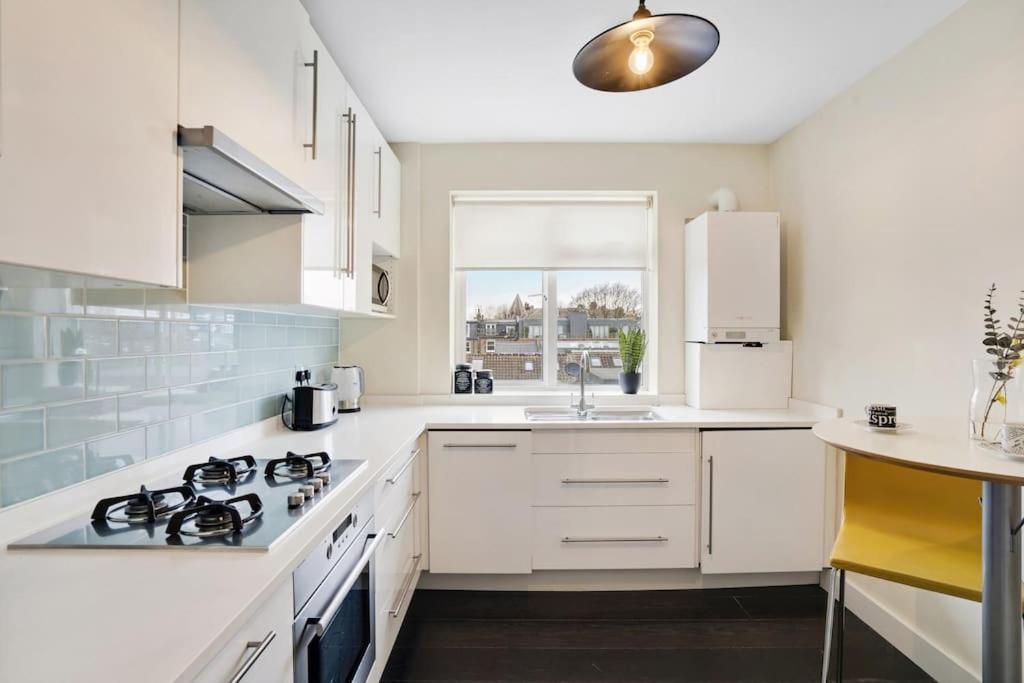 The Camden Suite Bright & Beautiful 2-Bed City Retreat Лондон Экстерьер фото